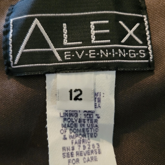 ALEX EVENINGS VINTAGE GOWN WITH MATCHING JACKET - Picture 6 of 8